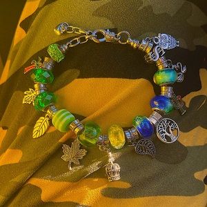 I am selling my bracelets that My cousins and I  made this bracelet is Nature